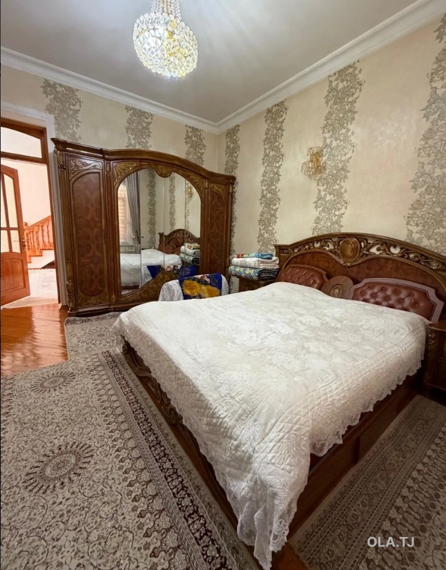 Дом (хавли), 7 комнат, 3 эт