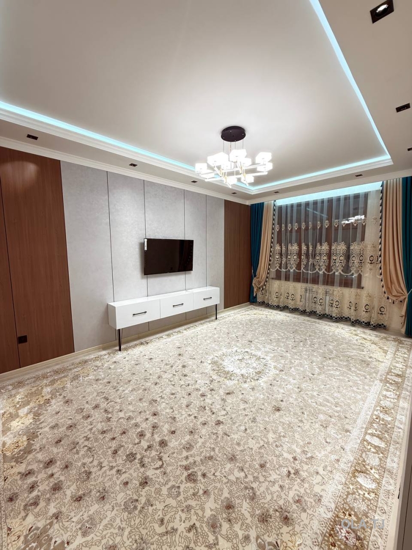 3 комнатная квартира, 14 этаж, 66 м²