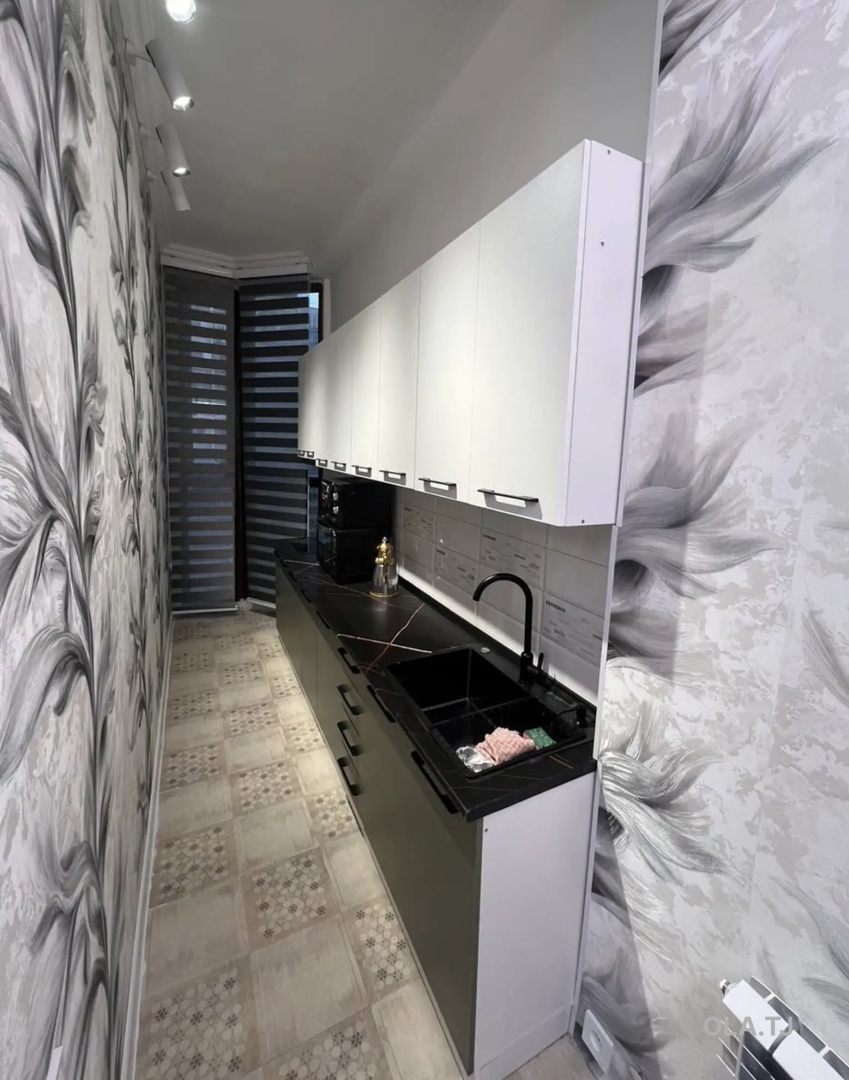 3 комнатная квартира, 3 этаж, 130 м²