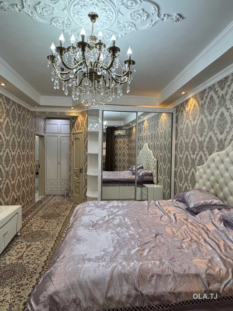 3 комнатная квартира, 8 этаж, 140 м²