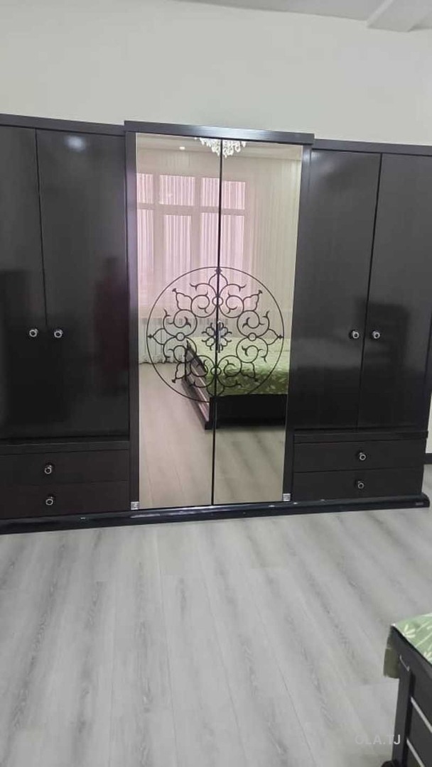 2 комнатная квартира, 10 этаж, 100 м²