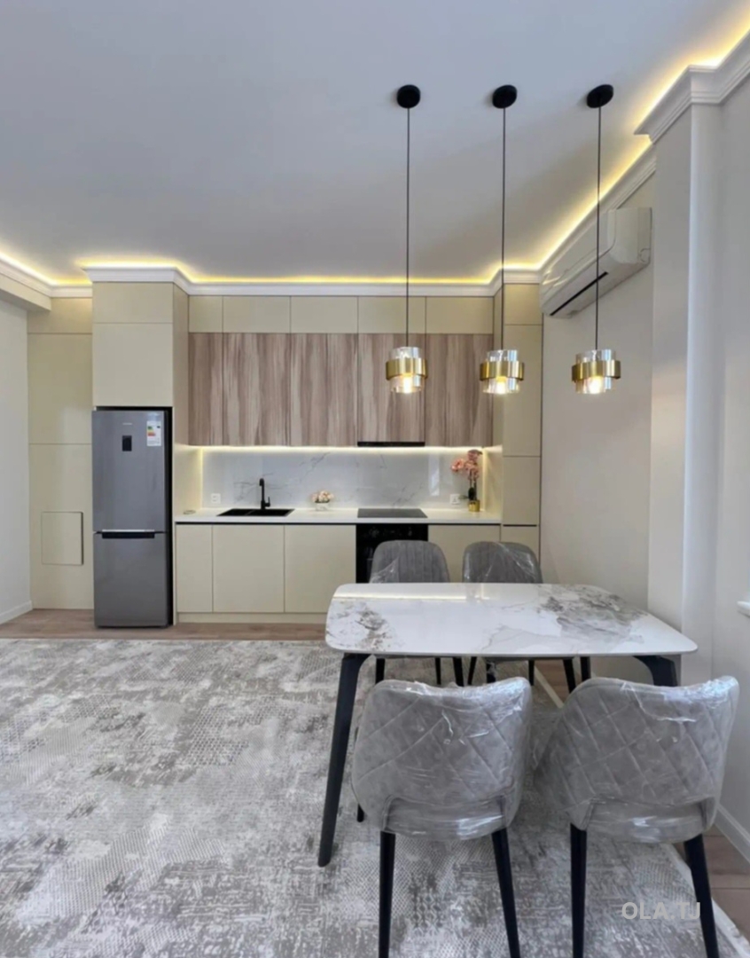 3 комнатная квартира, 19 этаж, 136 м²