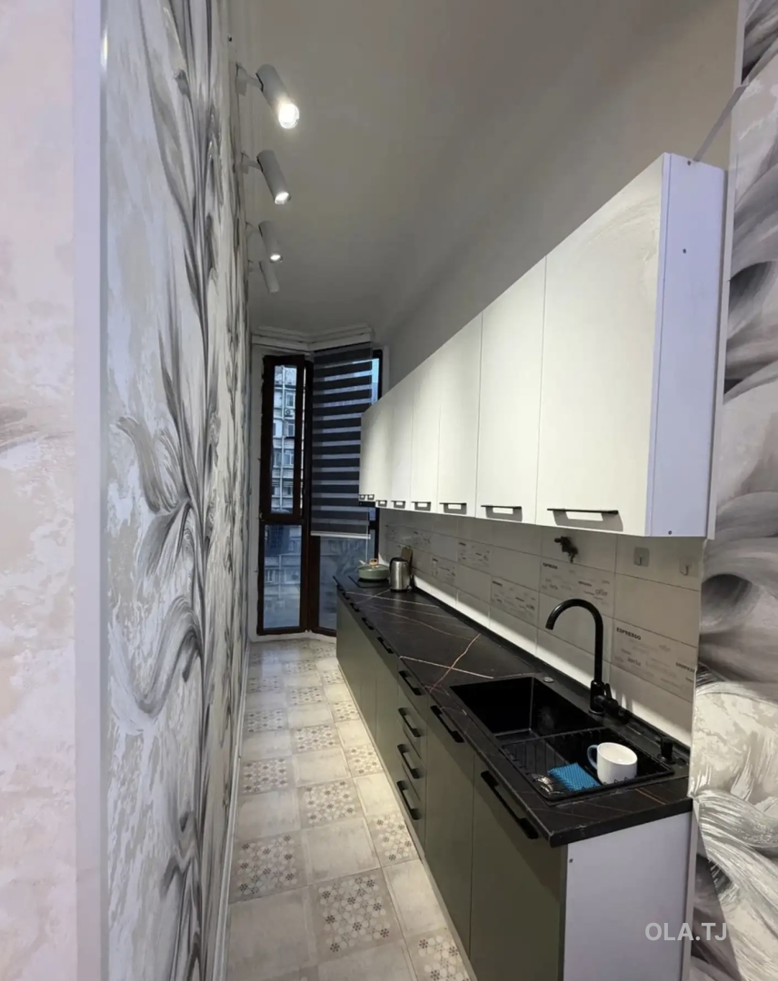 3 комнатная квартира, 5 этаж, 130 м²