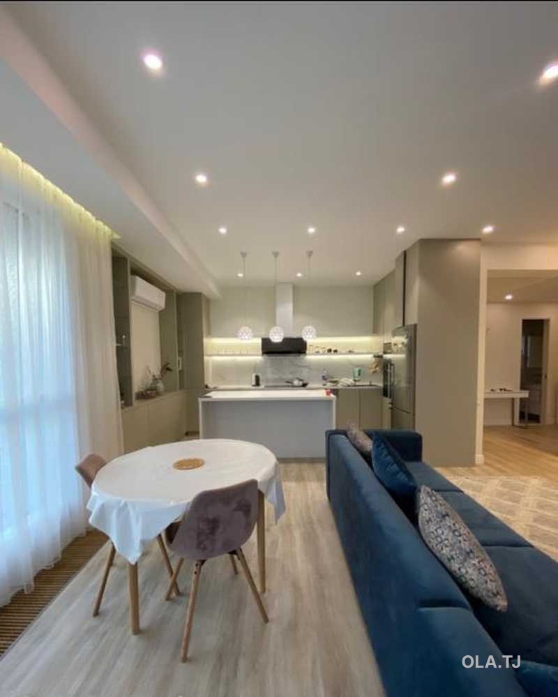 3 комнатная квартира, 14 этаж, 100 м²