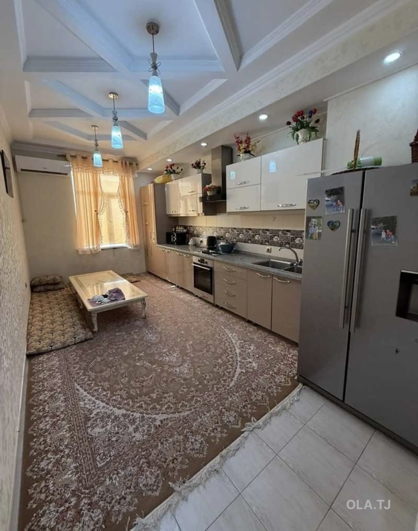 3 комнатная квартира, 8 этаж, 150 м²