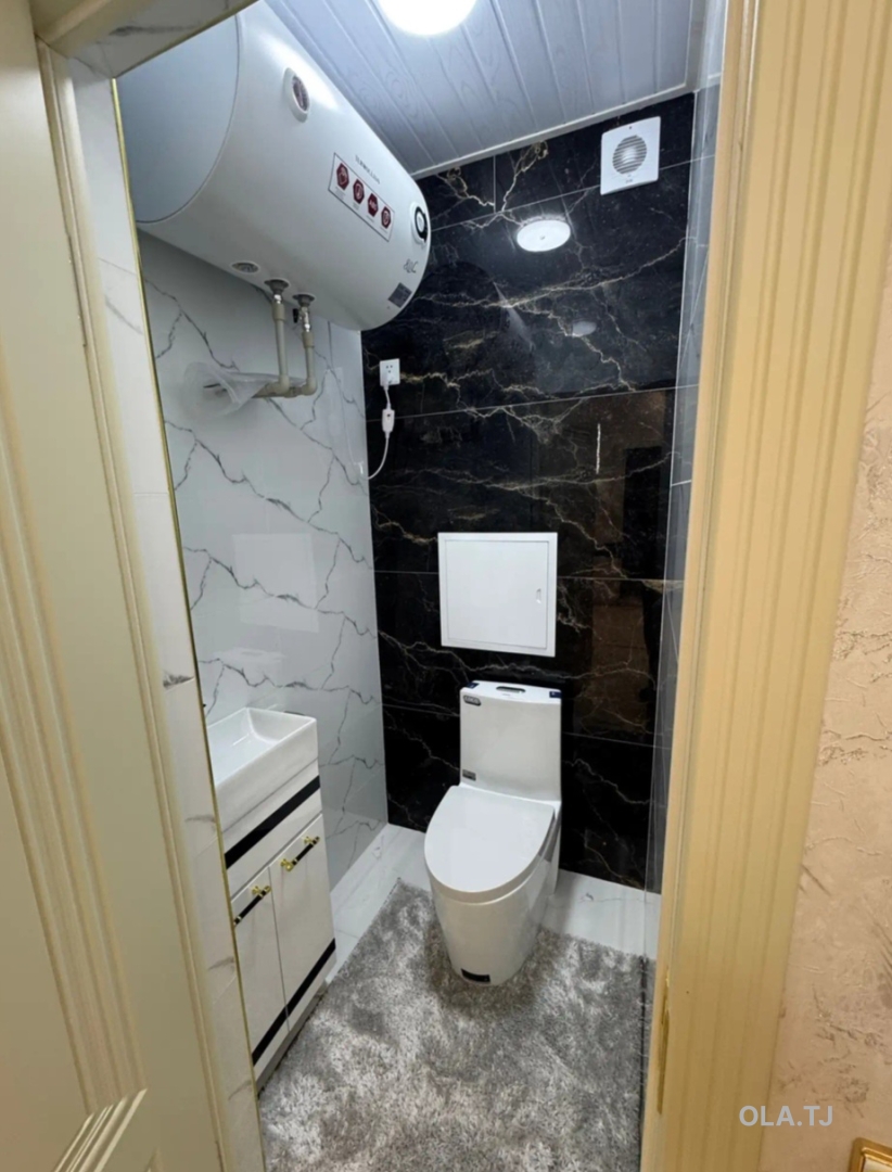 4 комнатная квартира, 14, 104 м²