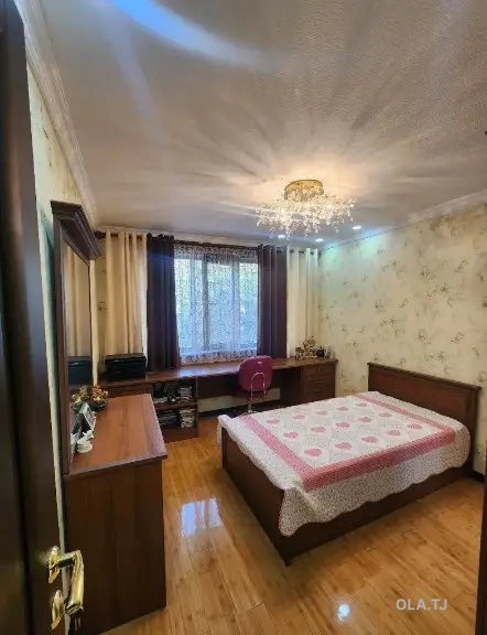4 комнатная квартира, 2 этаж, 81 м²