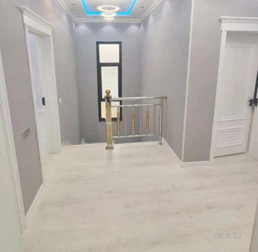 6 комнатная квартира, 2 этаж, 190 м²