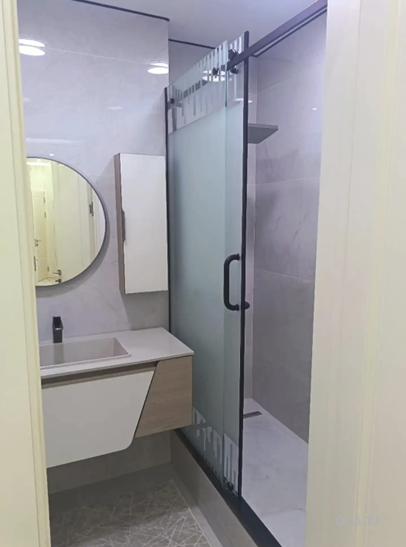 3 комнатная квартира, 8 этаж, 115 м²