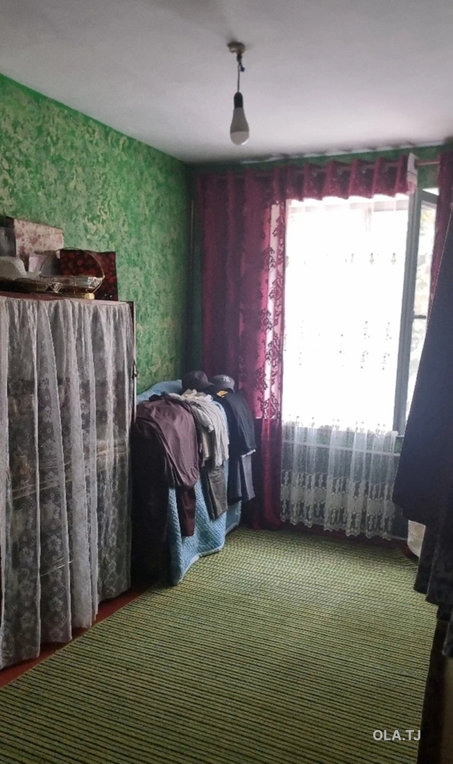4 комнатная квартира, 2, 80 м²
