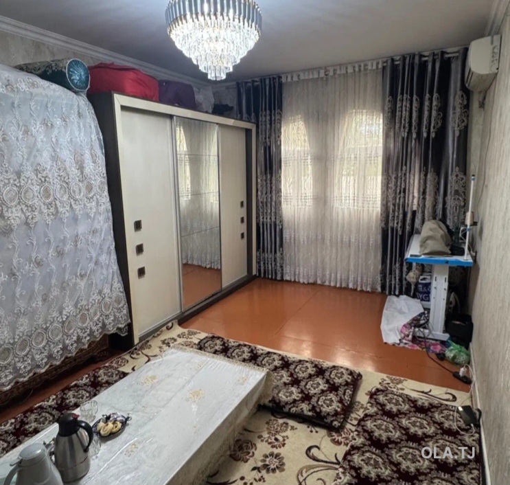 4 комнатная квартира, 2, 140 м²