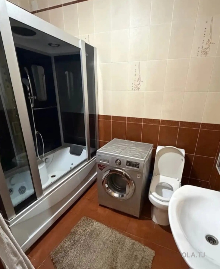 3 комнатная квартира, 3 этаж, 192 м²