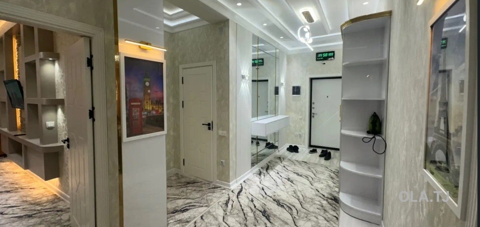 3 комнатная квартира, 2 этаж, 111 м²