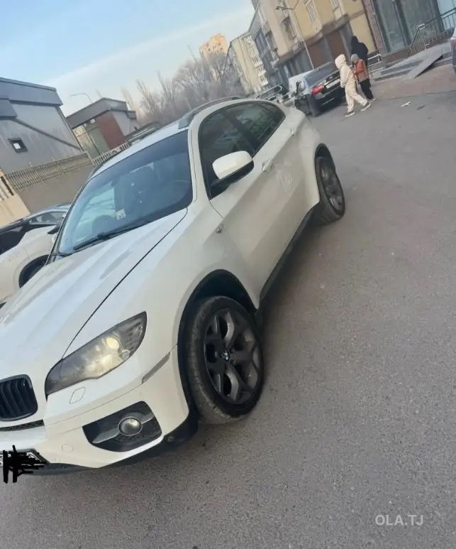 BMW X6,  2012
