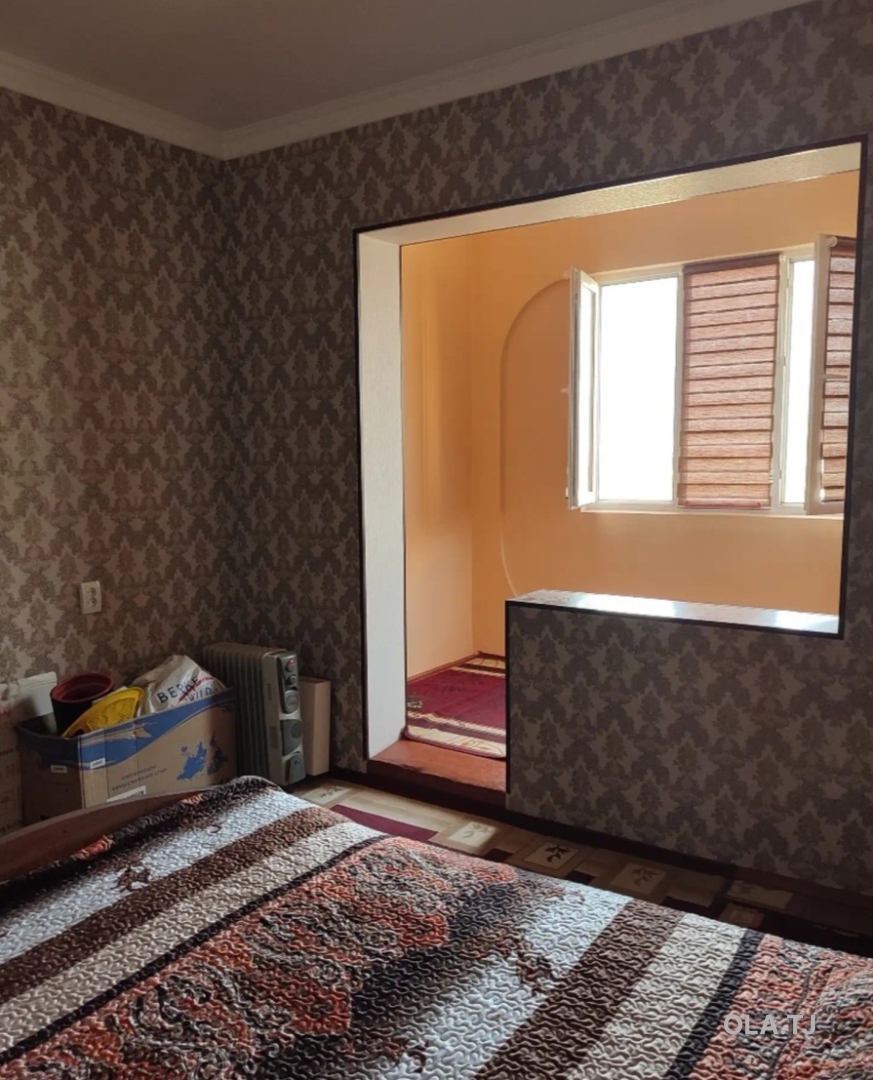4 комнатная квартира, 5, 80 м²
