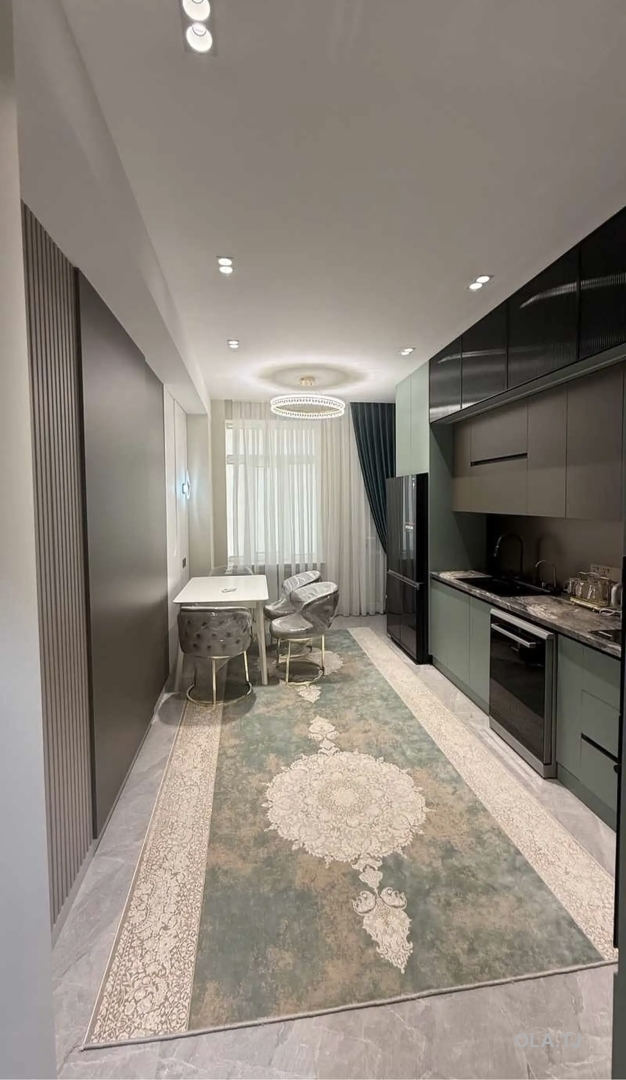 3 комнатная квартира, 3 этаж, 156 м²