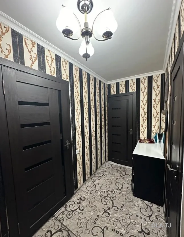 2 комнатная квартира,  этаж,