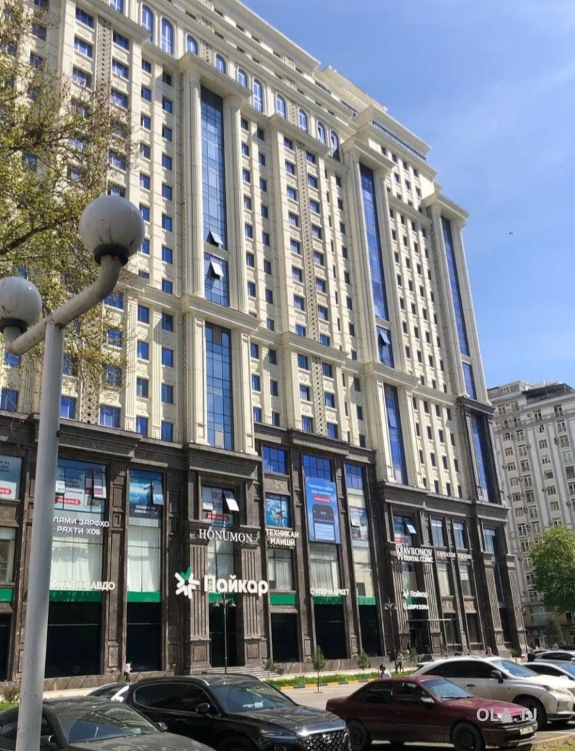 3 комнатная квартира, 18 этаж, 123 м²