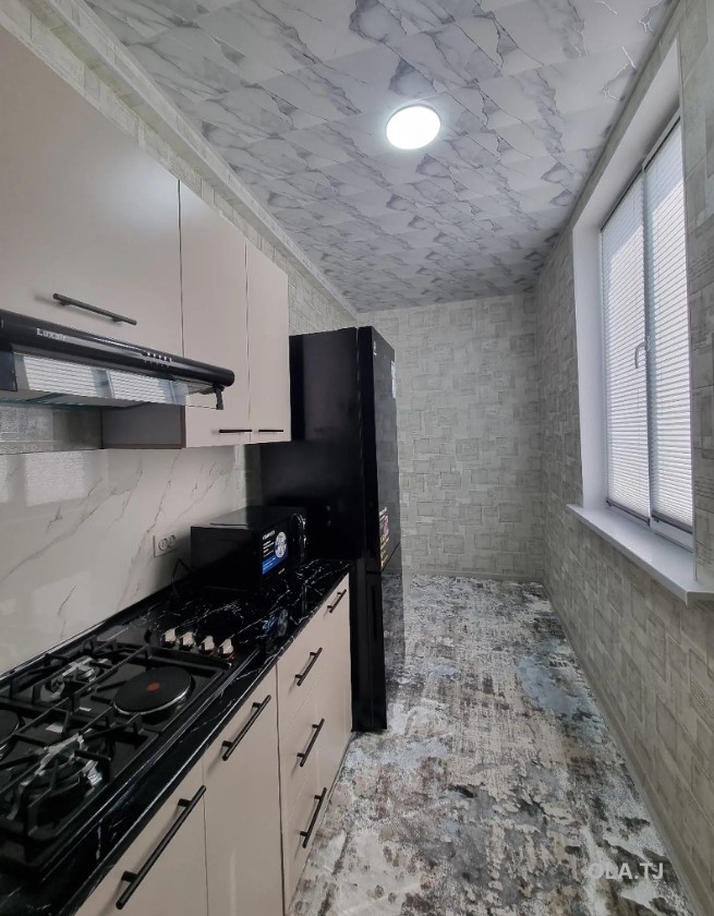 3 комнатная квартира, 2 этаж, 105 м²