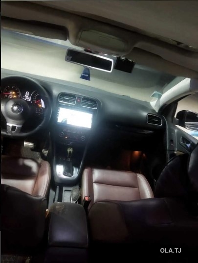 Volkswagen Golf,  2011