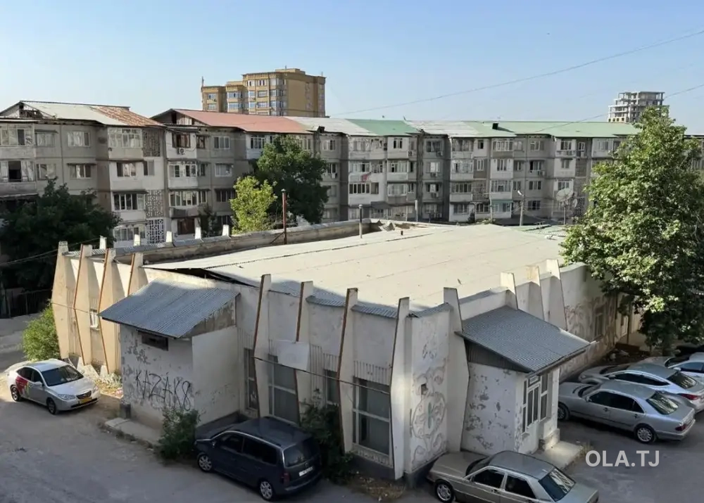 Помещение под магазин  салон