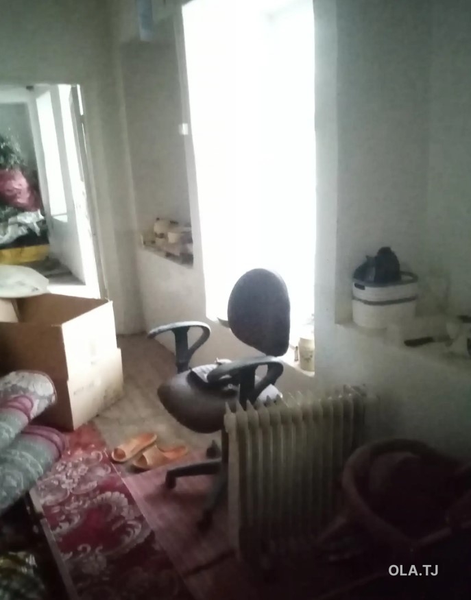 Комната в 6 комнатной квартире, 1/,