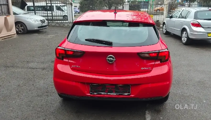 Opel Astra J,  2015