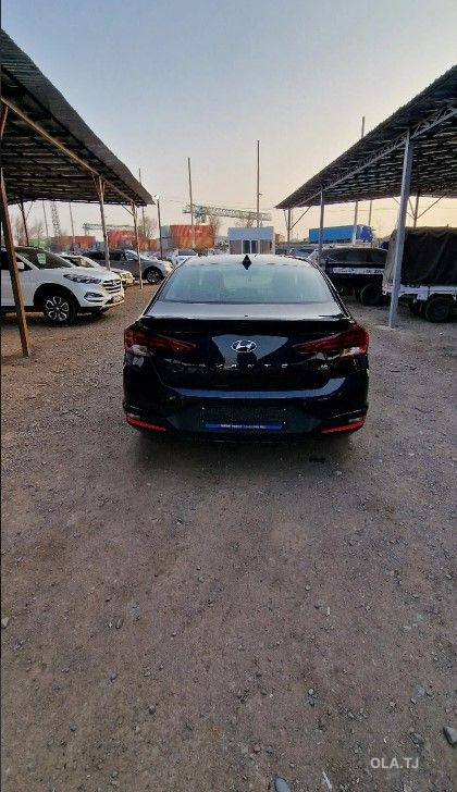 Hyundai Avante,  2019