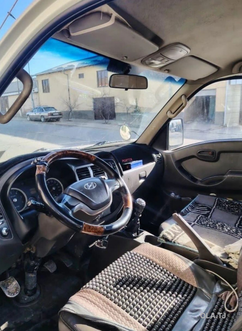 Бортовой автомобиль Hyundai Porter,2013