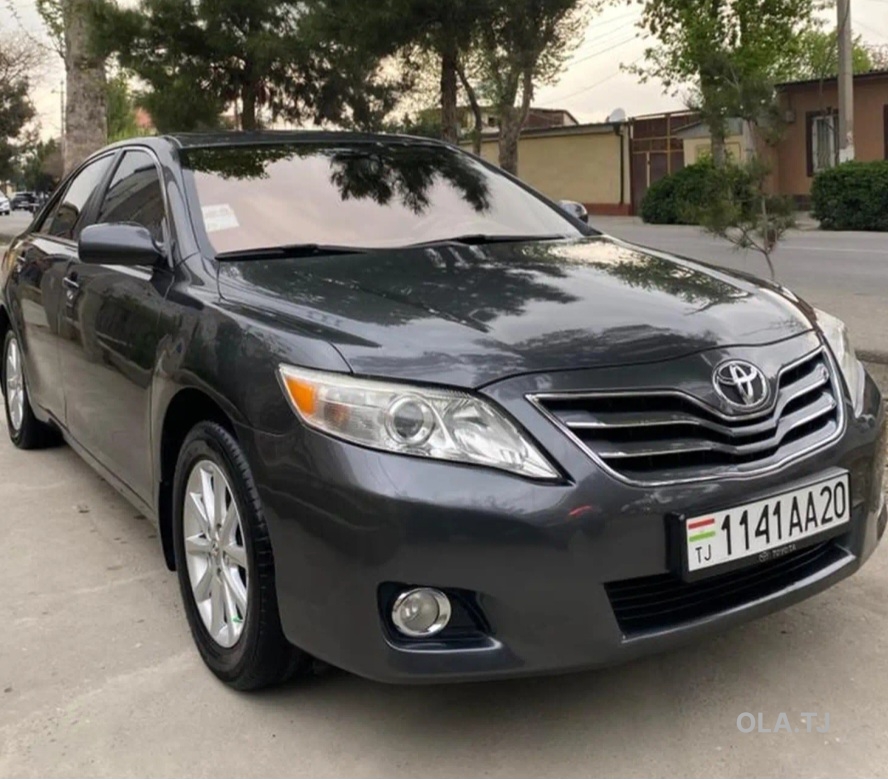 Toyota Camry,  2010