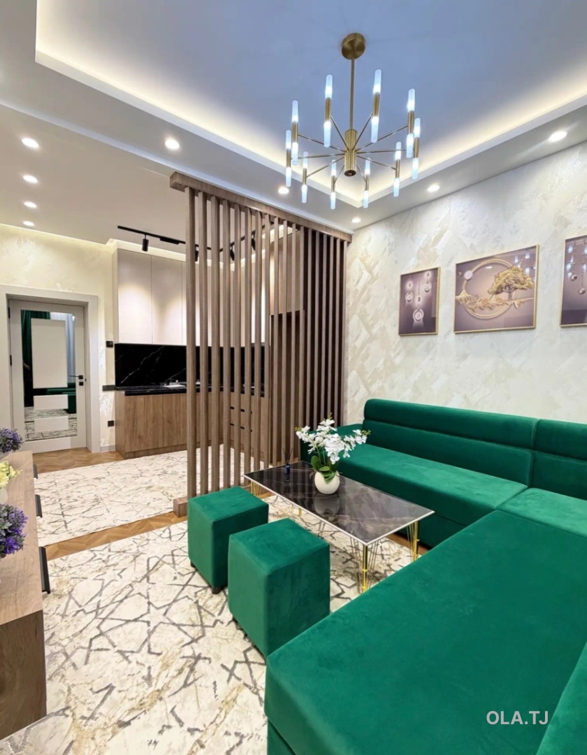 4 комнатная квартира, 7, 103 м²