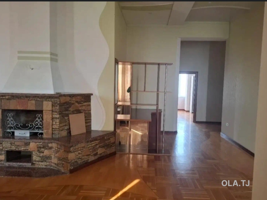 4 комнатная квартира, 5 этаж, 200 м²