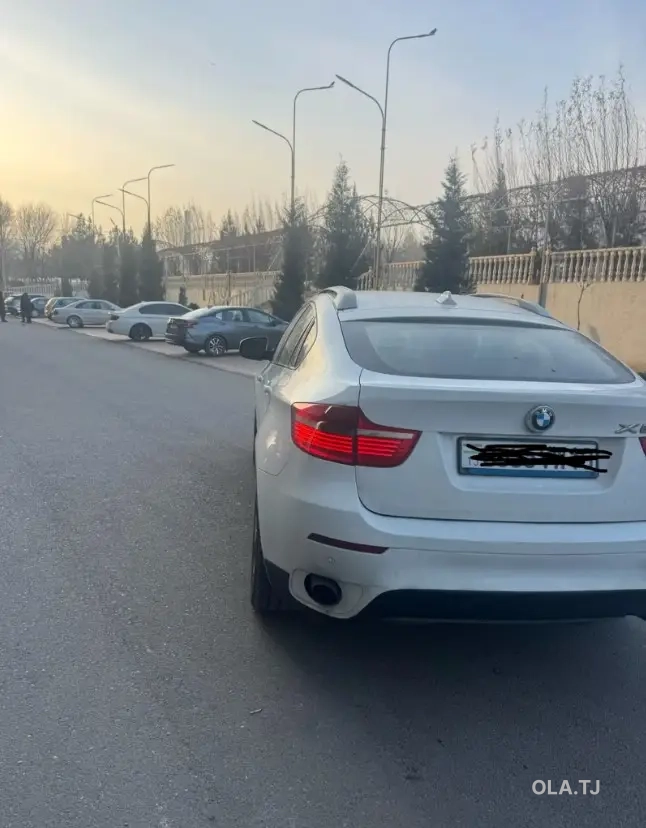 BMW X6,  2012