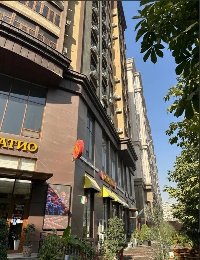 Офис в аренду, В жилом доме, 650 м²
