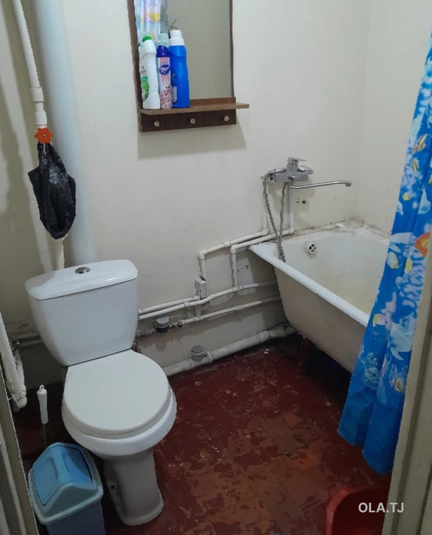 Комната в 1 комнатной квартире, 1/,