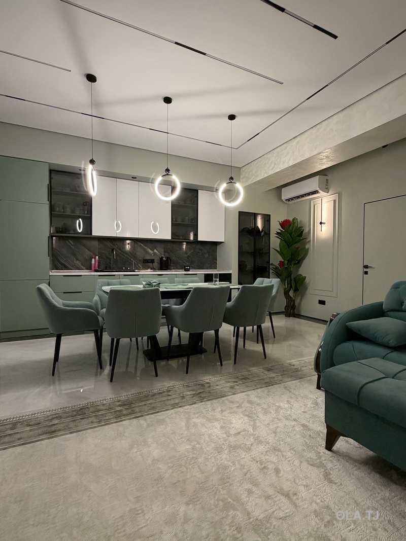 3 комнатная квартира, 22 этаж, 93 м²