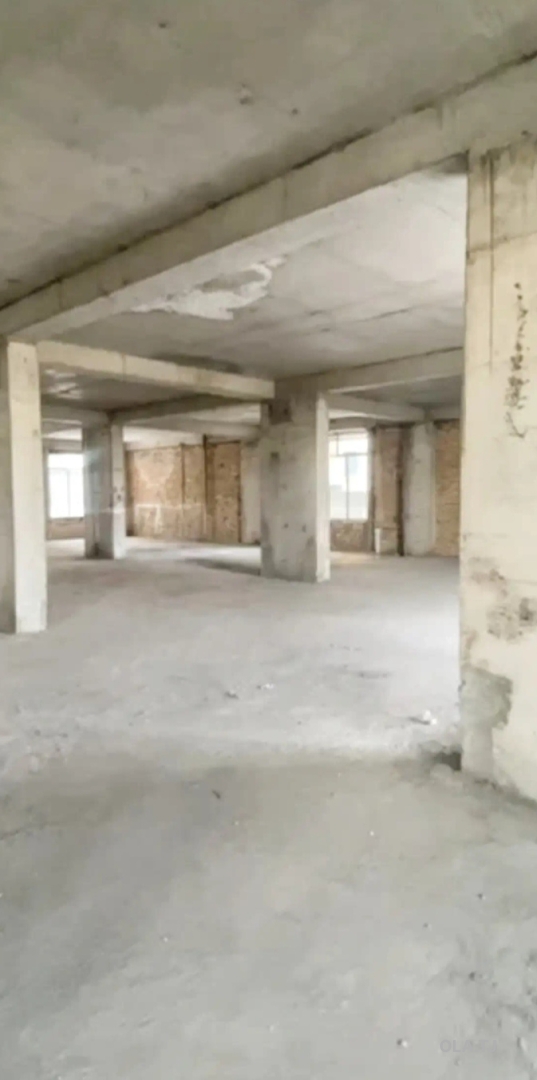Помещение под свободное назначение, 695м², Сомони, пединститут, Сафо