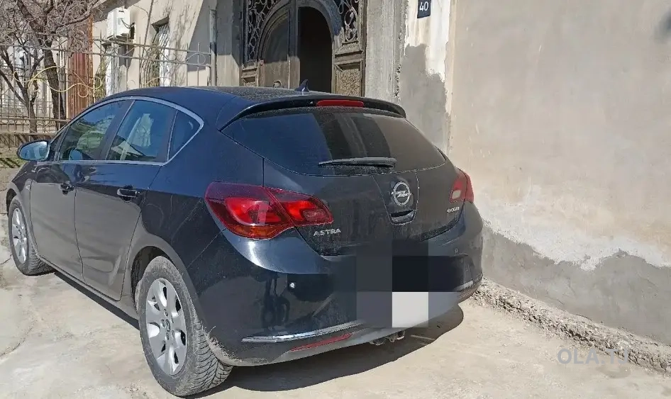 Opel Astra J,  2014