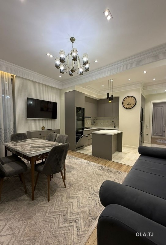 3 комнатная квартира, 8 этаж, 134 м²