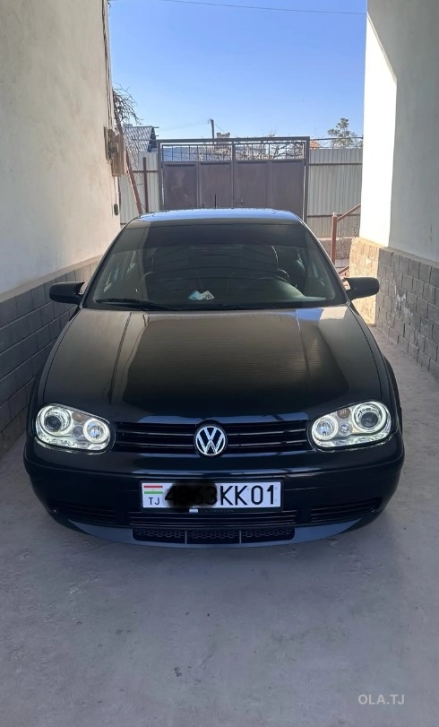 Volkswagen Golf,  2000