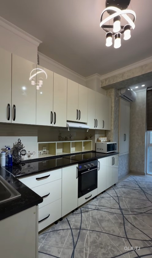 2 комнатная квартира, 9 этаж, 83 м²