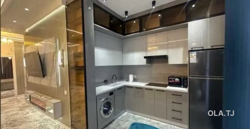 3 комнатная квартира, 3 этаж, 130 м²