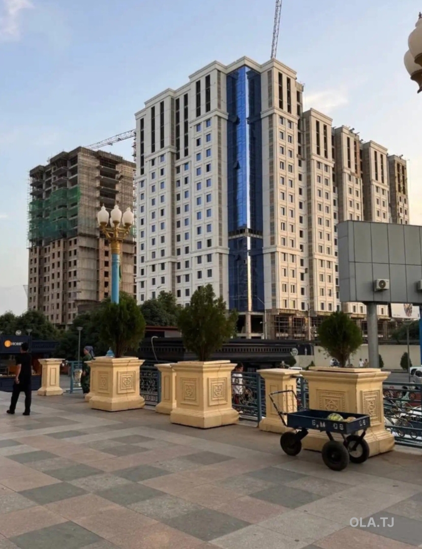 3 комнатная квартира, 10 этаж, 126 м²