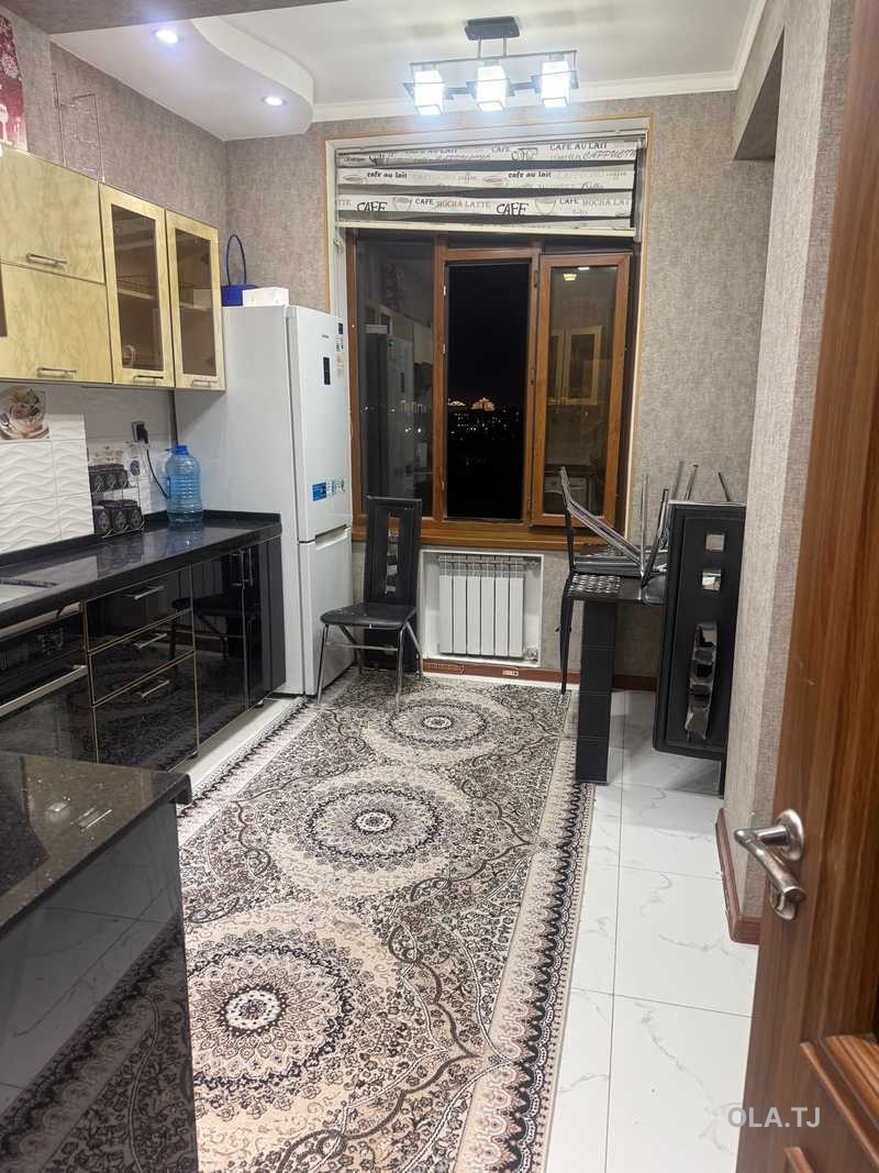 3 комнатная квартира, 8 этаж, 78 м²