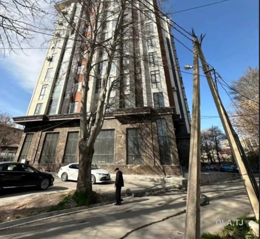 Офис в аренду, В жилом доме, 300 м²