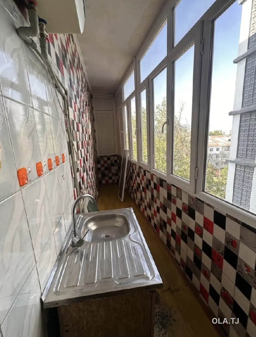 3 комнатная квартира, 6 этаж, 64 м²