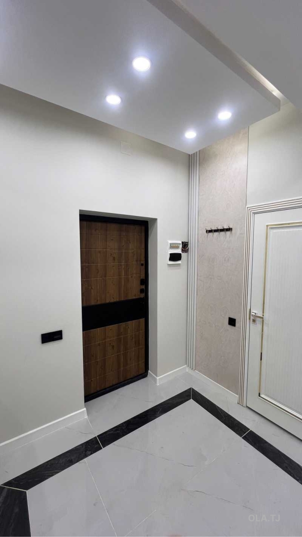 2 комнатная квартира, 8 этаж, 80 м²
