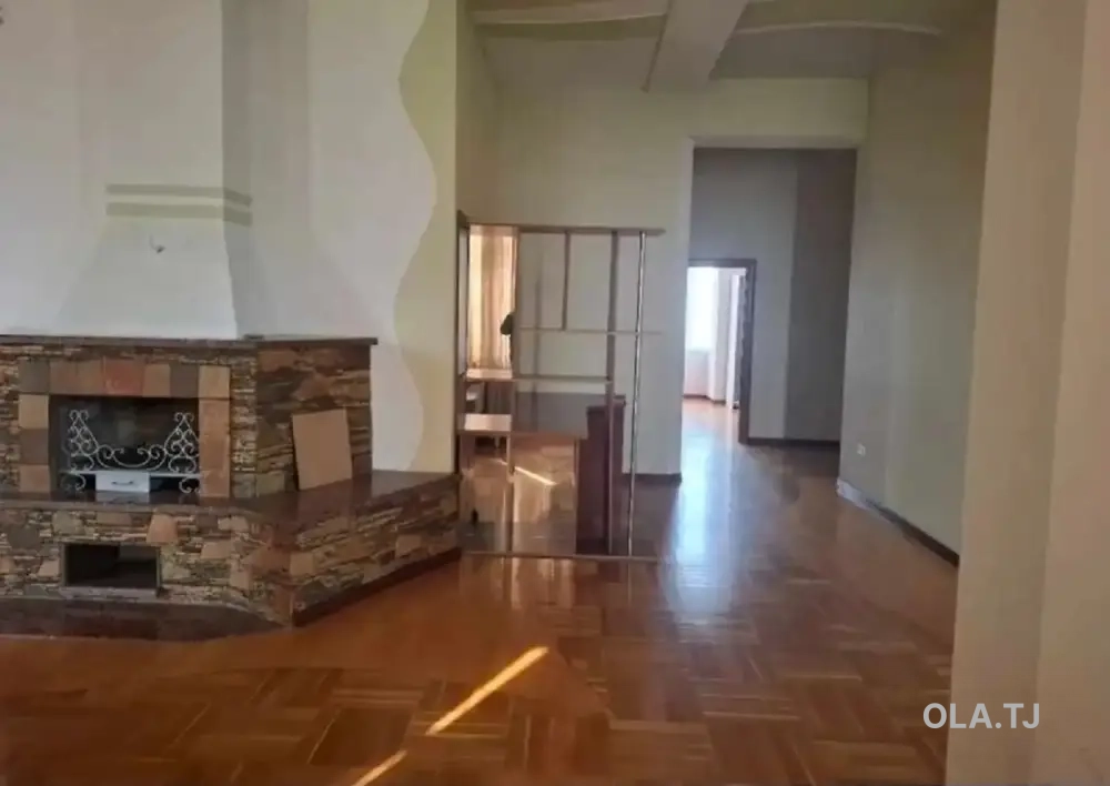 5 комнатная квартира, 5 этаж, 200 м²