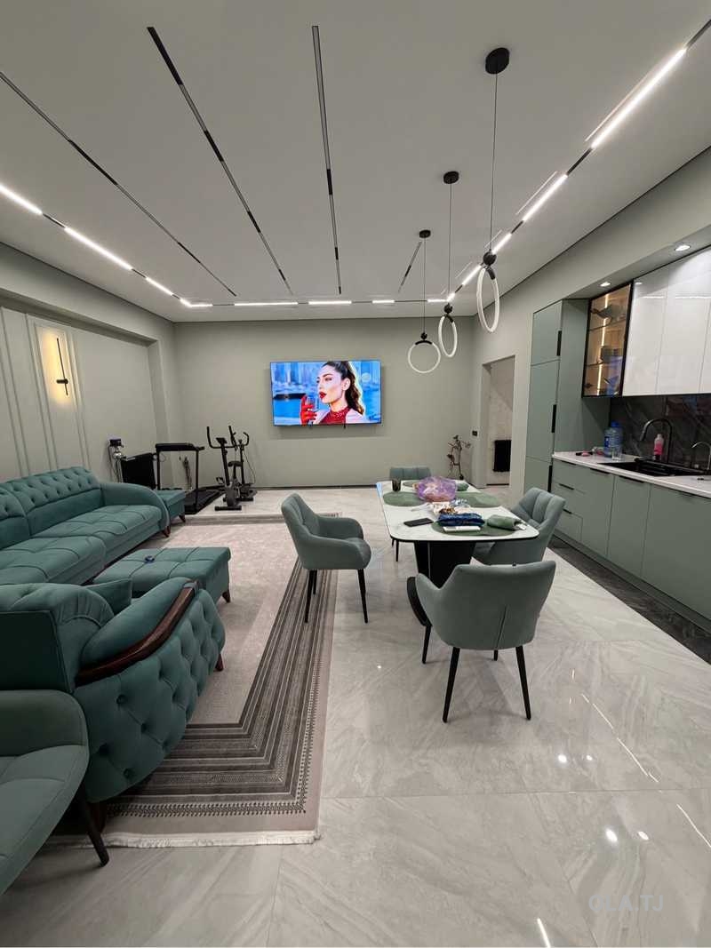 3 комнатная квартира, 22 этаж, 93 м²