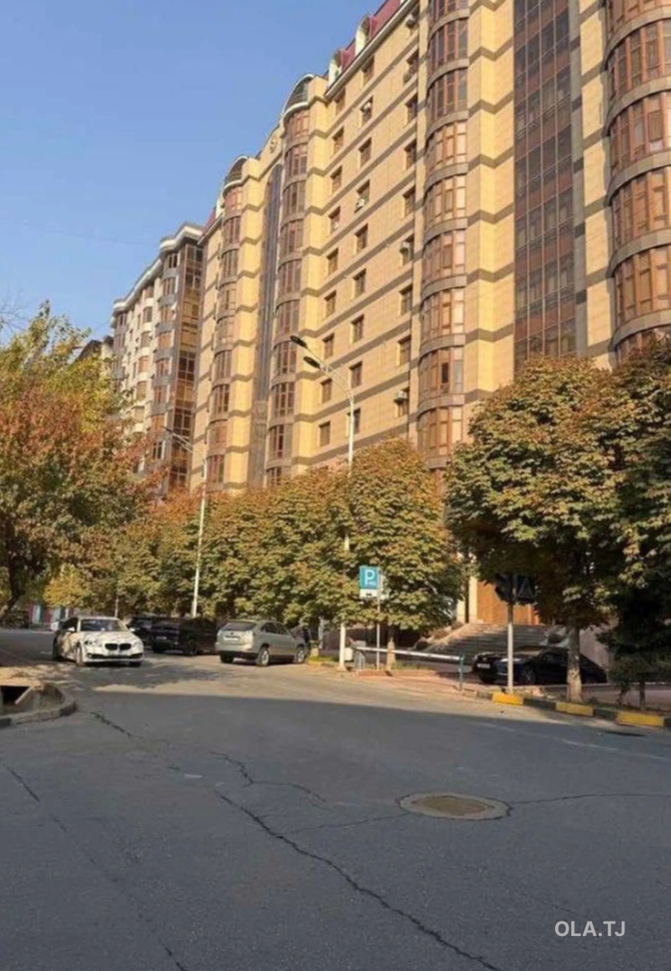 4 комнатная квартира, 9, 107 м²